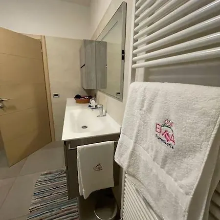 Apartamento Foresteria Emilia Grosotto